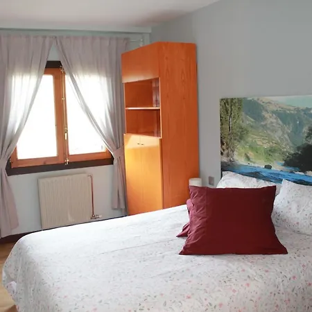 Oasis Pirineos 아파트